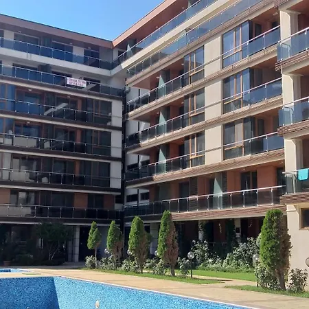 Apartment в комплекс до плажа Pomorie