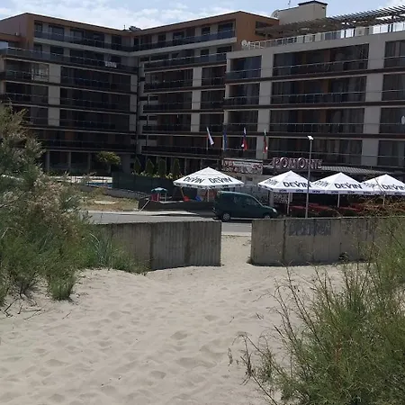 в комплекс до плажа Pomorie